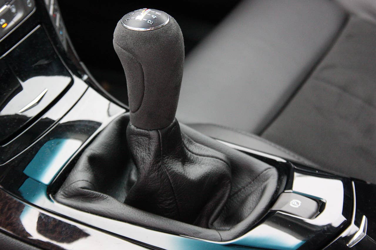 2011 Cadillac CTS-V Sport Wagon shifter