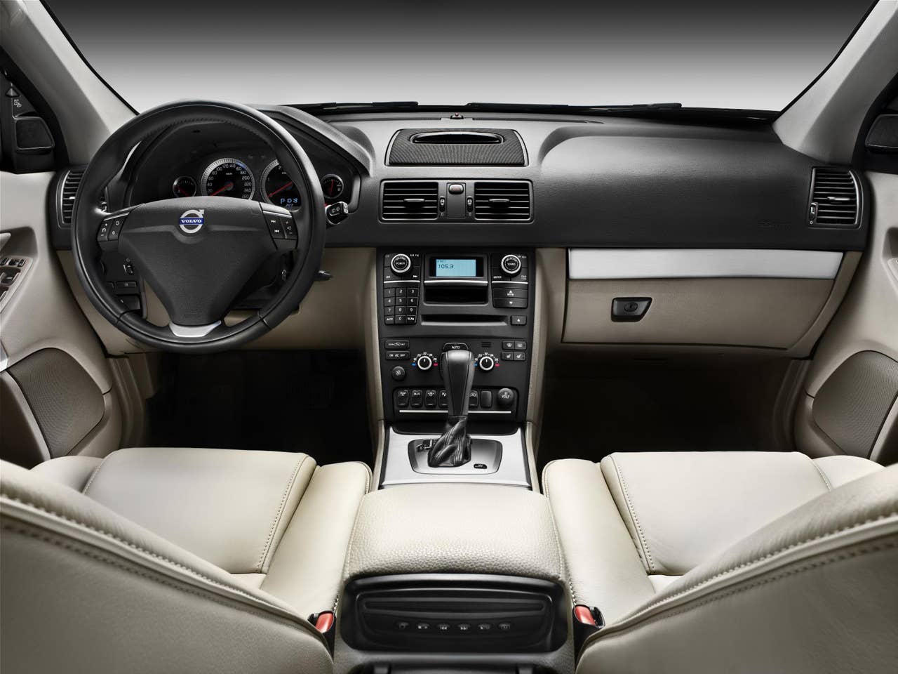 2012 Volvo XC90 interior