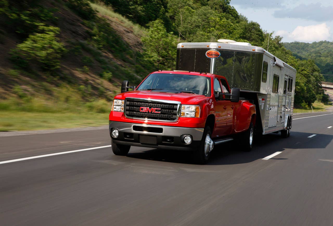 2011 GMC Sierra 3500 HD. X11GM_SH045 (06/09/2010)