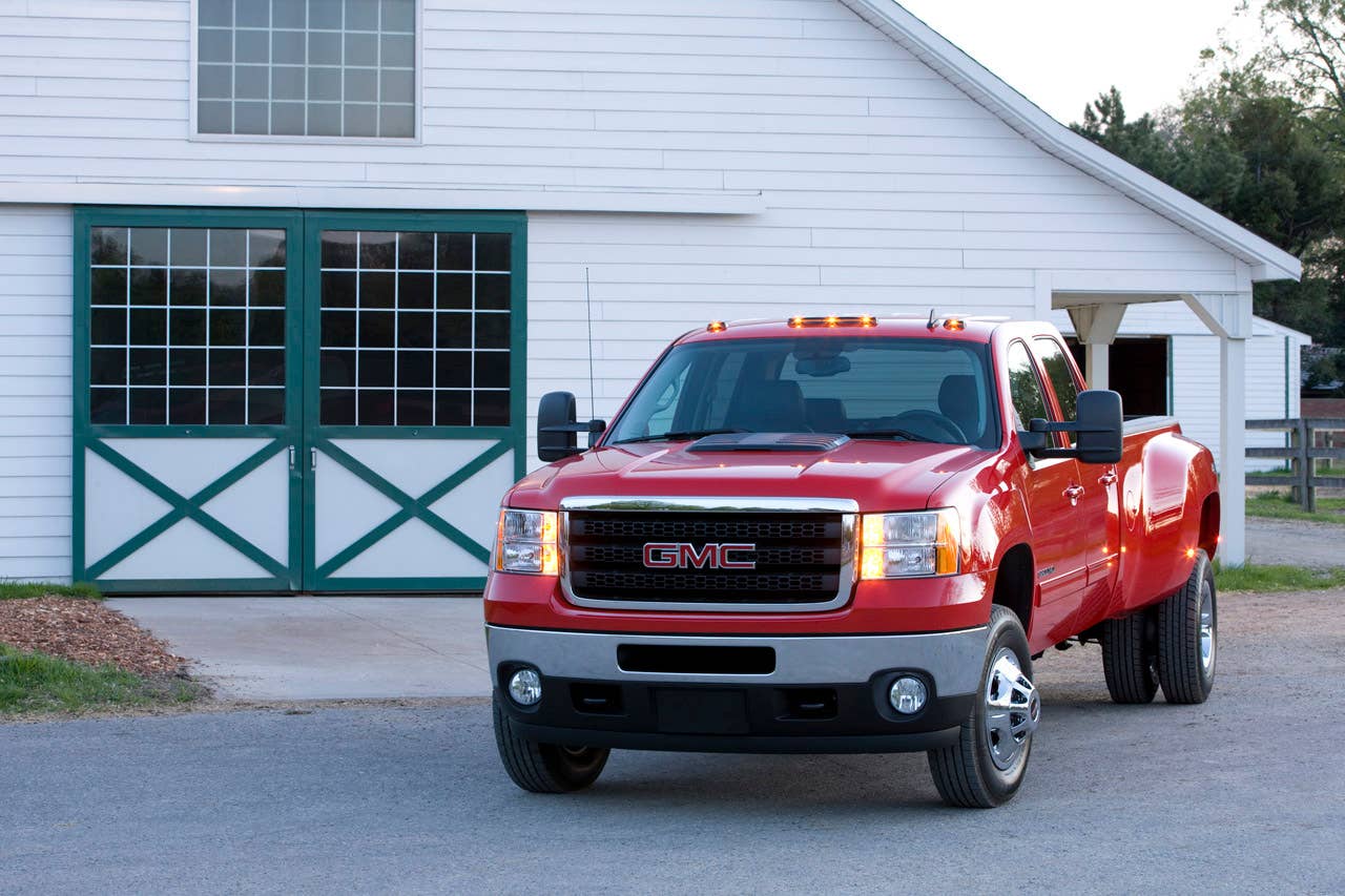 2011 GMC Sierra 3500 HD SLT. X11GM_SH037 (06/07/2010)  (United States)