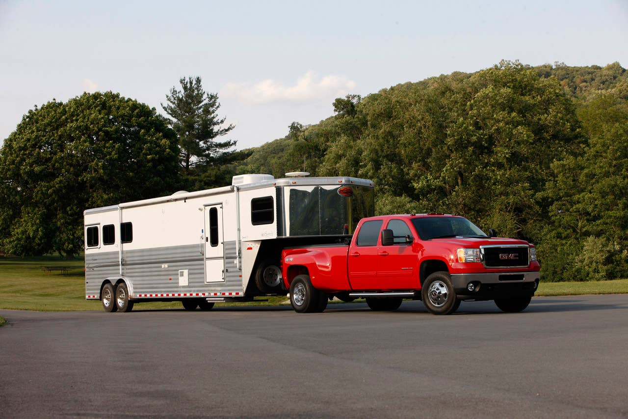 2011 GMC Sierra 3500 HD. X11GM_SH047 (06/09/2010)