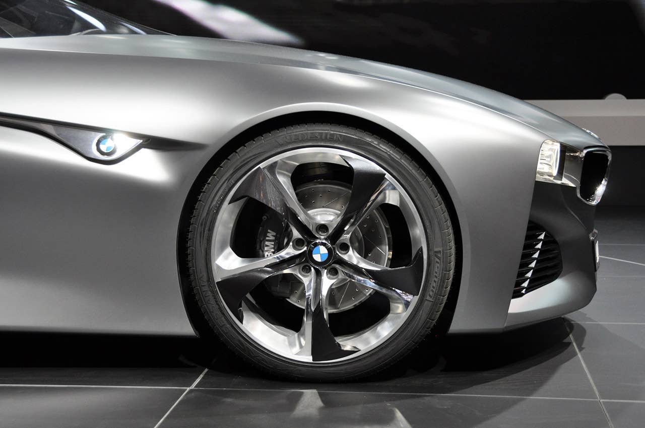 BMW Vision ConnectedDrive Concept: Geneva 2011