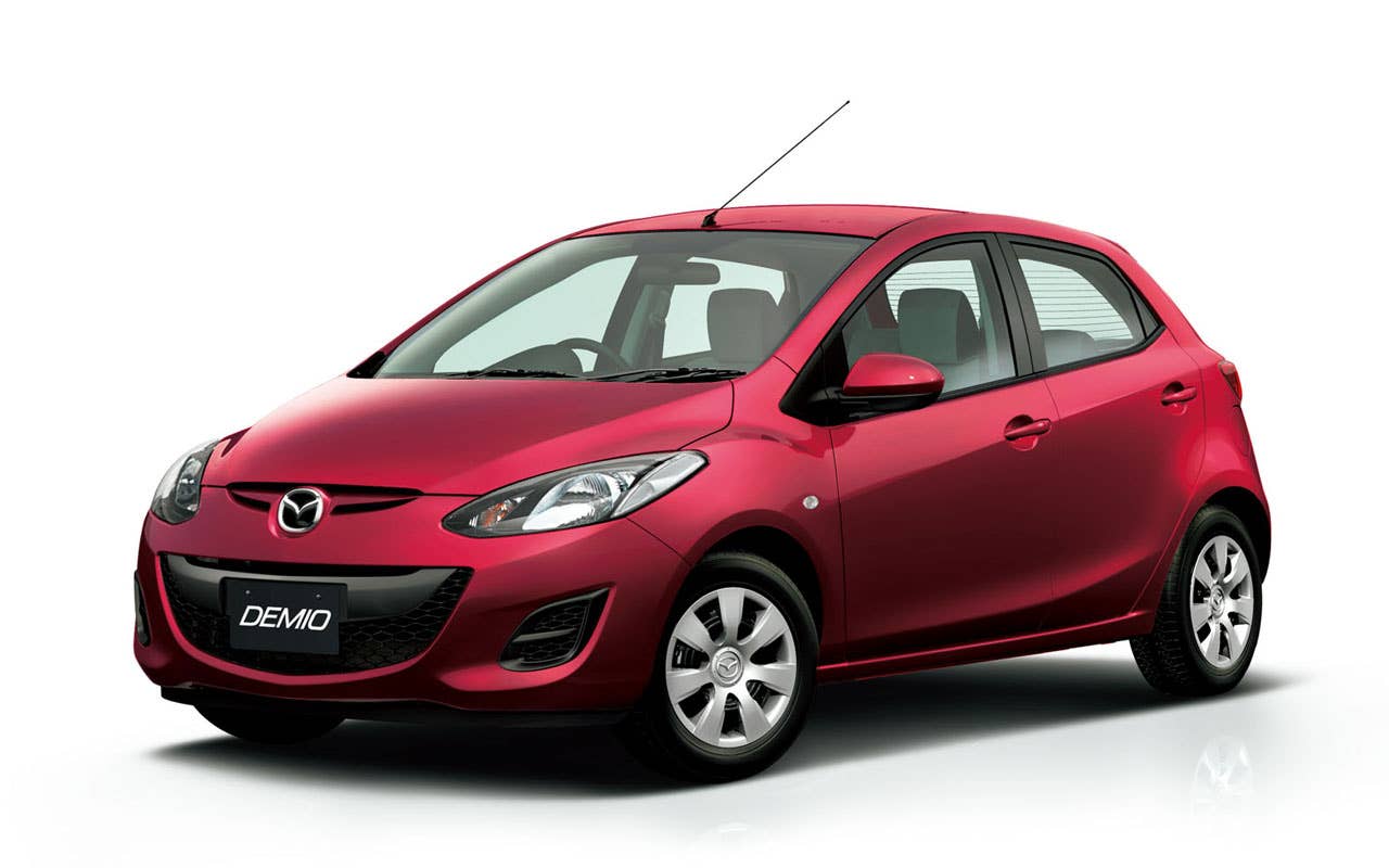 Mazda Demio front 3/4