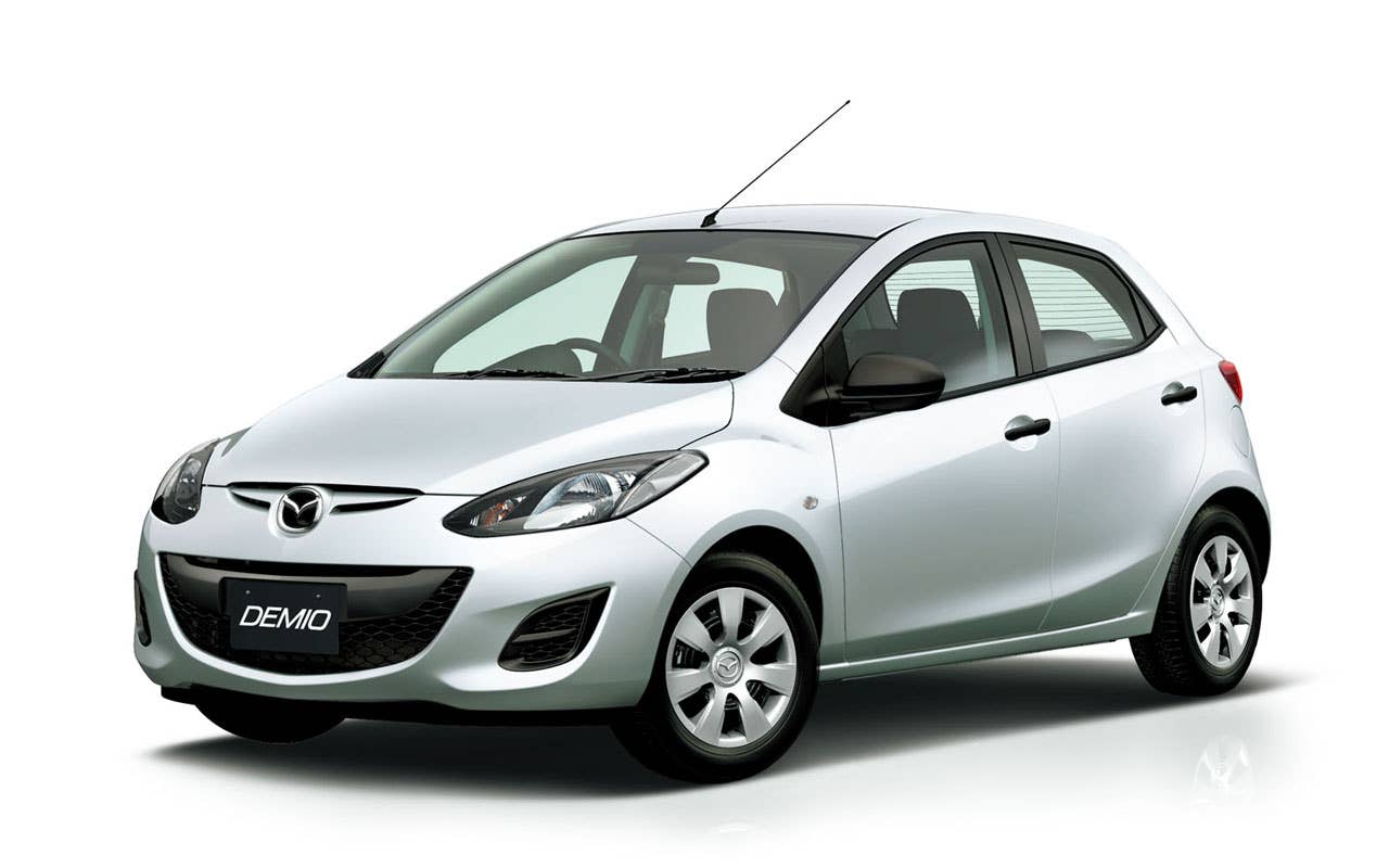 Mazda Demio front 3/4