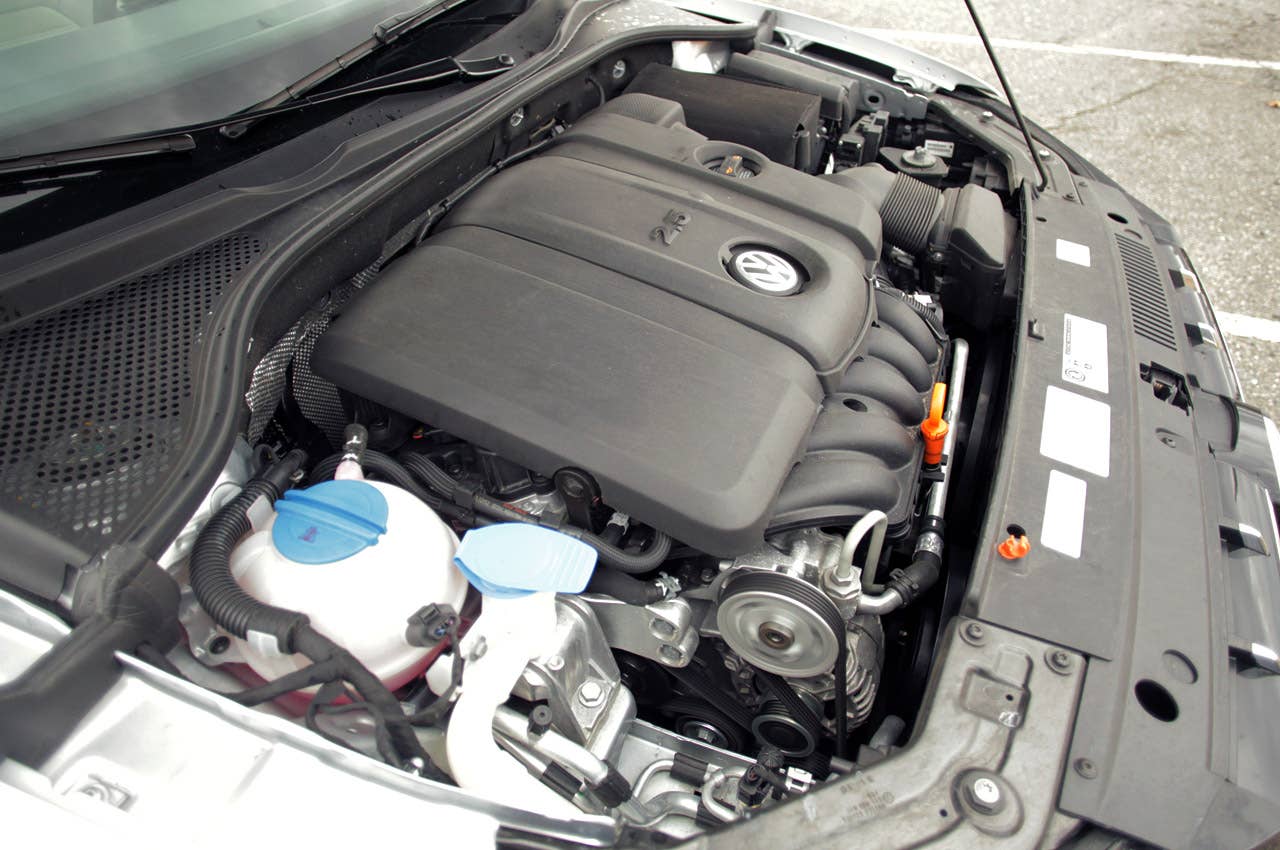 2012 Volkswagen Passat engine