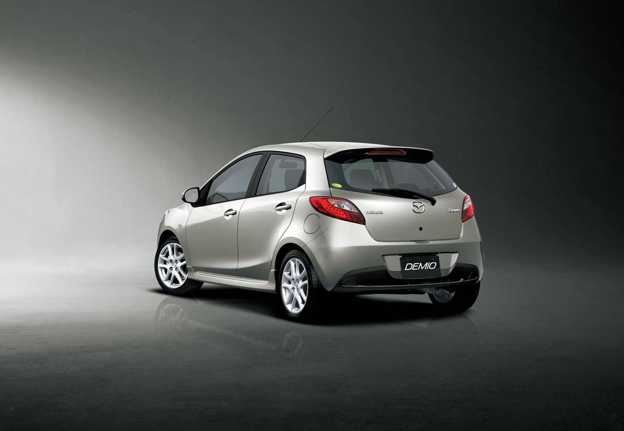 Facelifted Mazda2 with SkyActiv 1.3L revealed in Japan - Autoblog