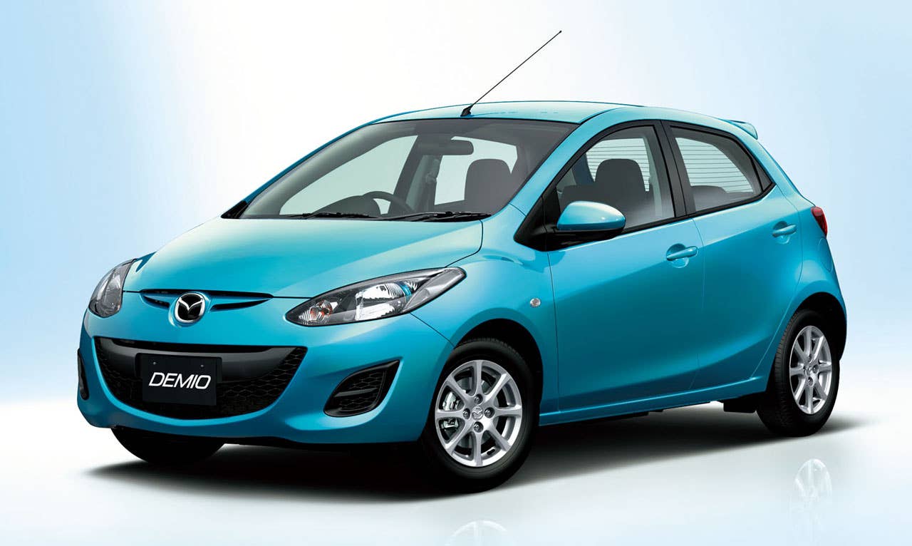 Mazda Demio front 3/4