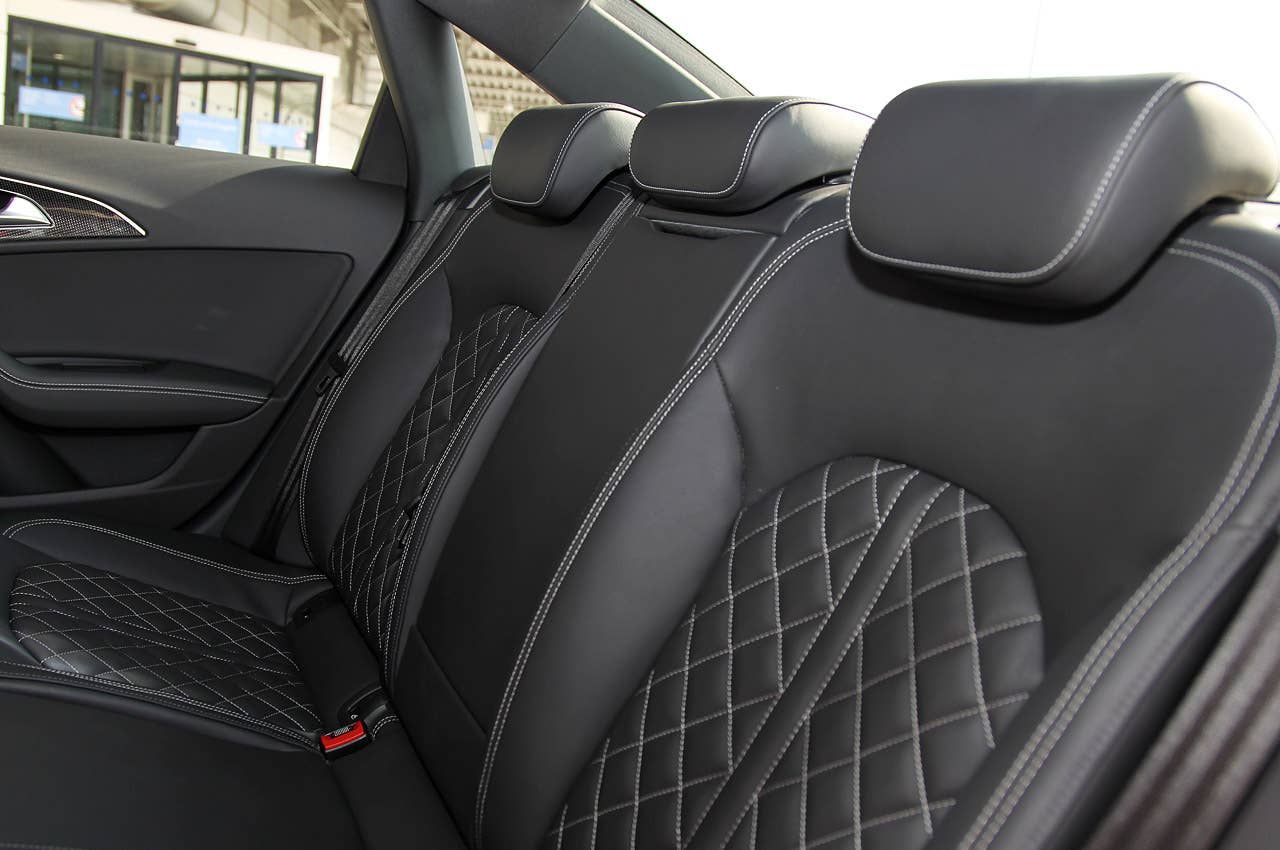 2013 Audi S6 rear seats