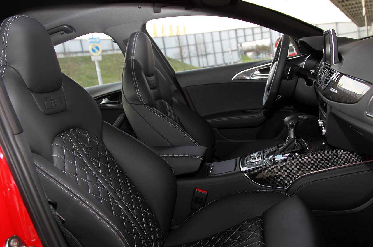 2013 Audi S6 interior
