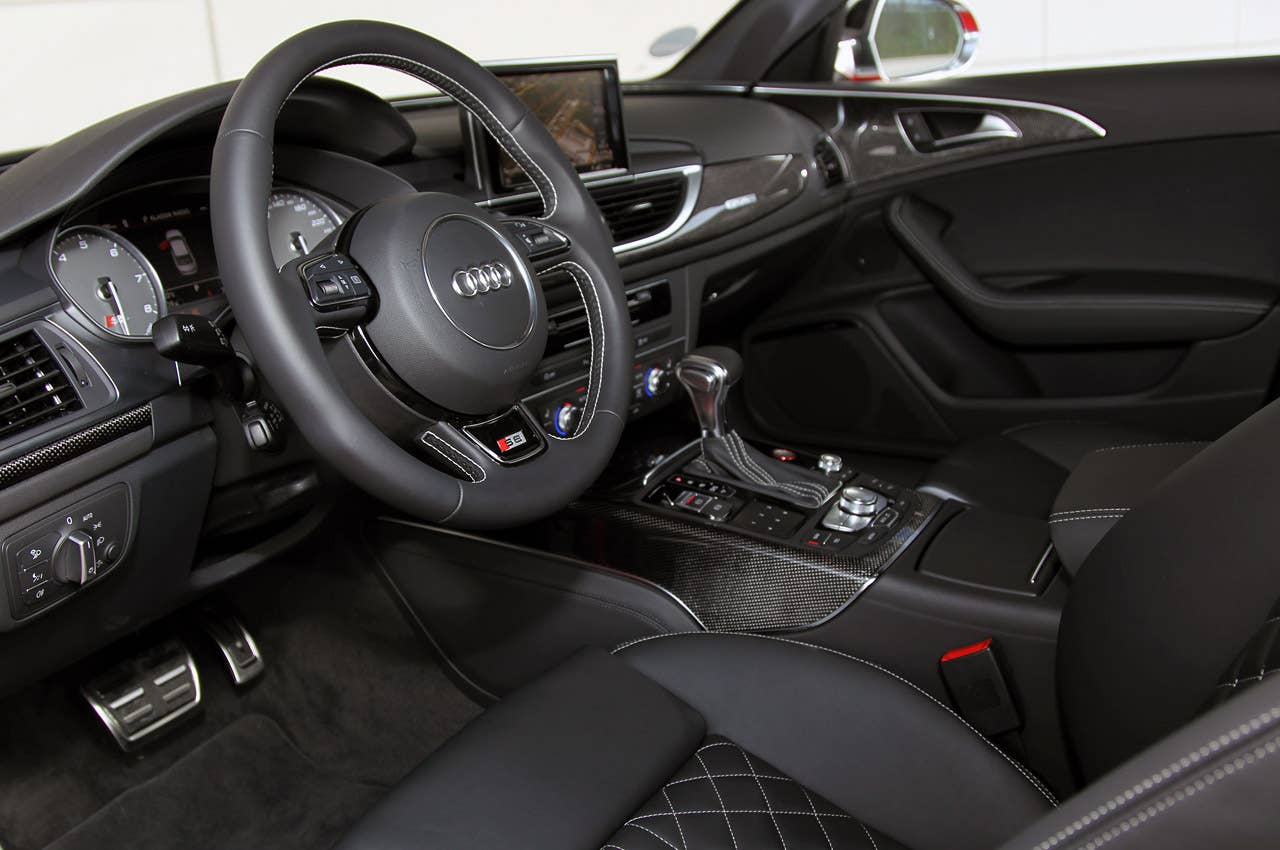2013 Audi S6 interior