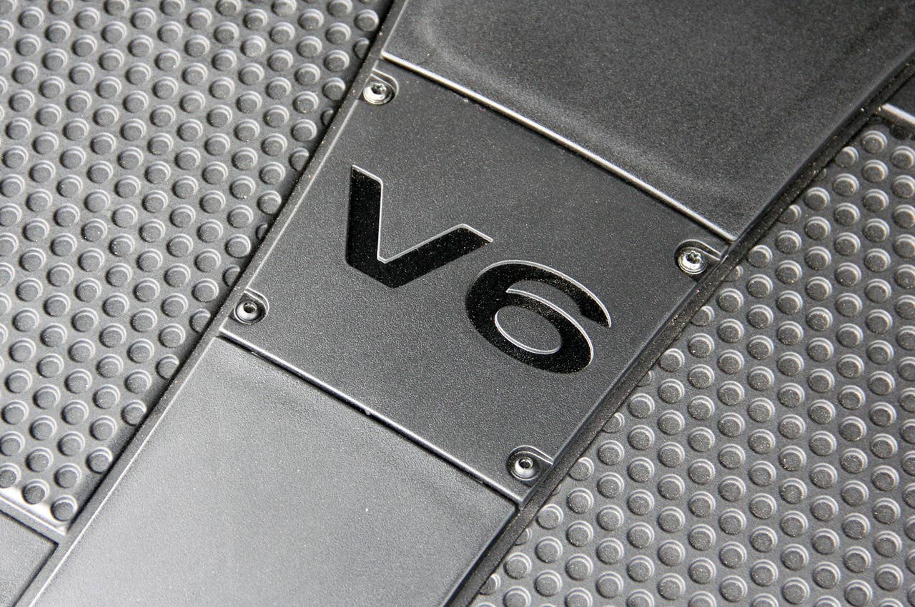 2012 Mercedes C-Class Coupe engine detail