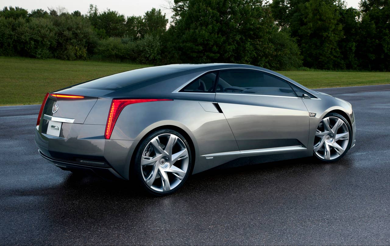Cadillac's dramatic luxury coupe with extended-range electric vehicle technology. (08/17/2011)