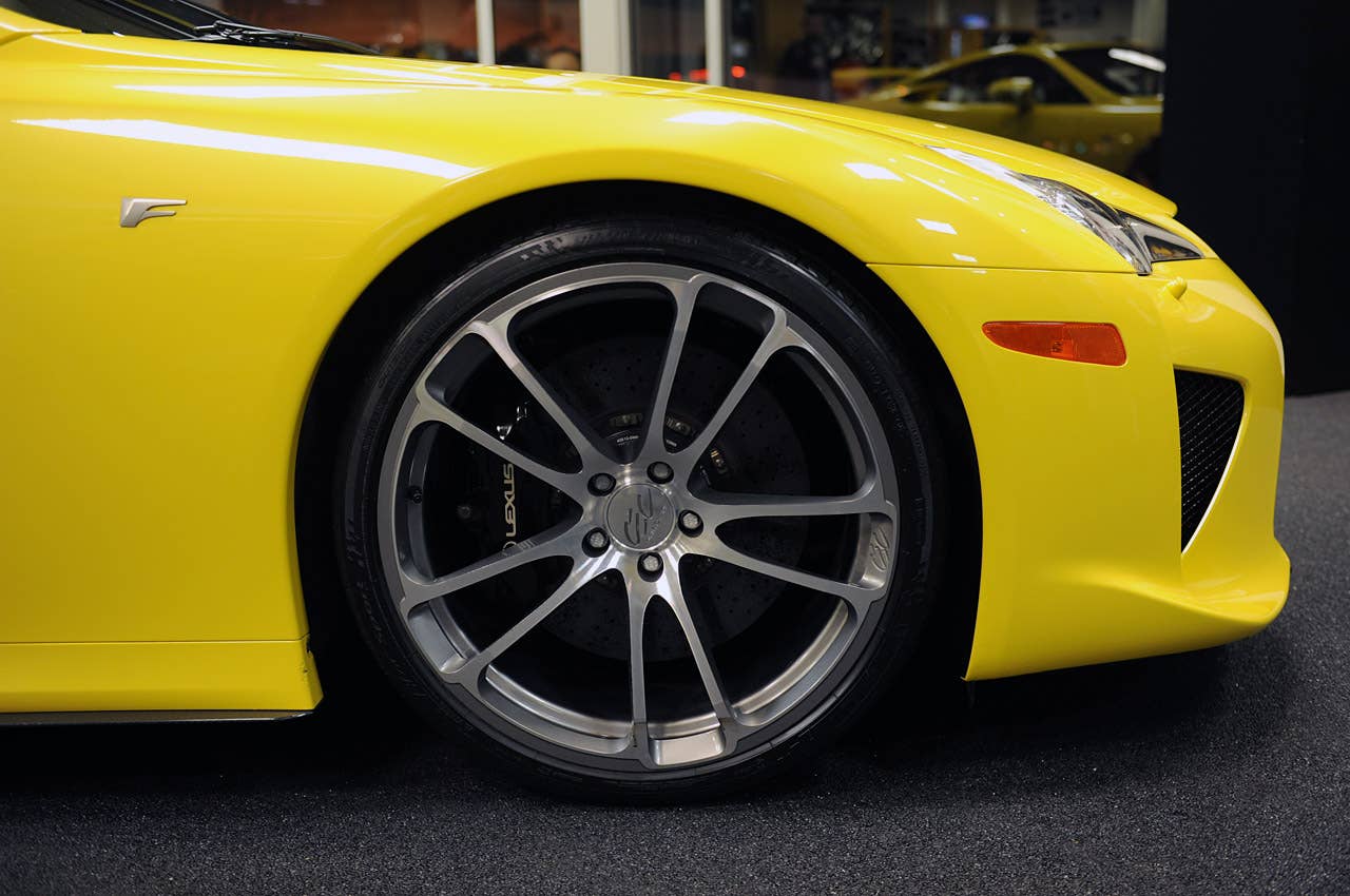 CEC Lexus LFA