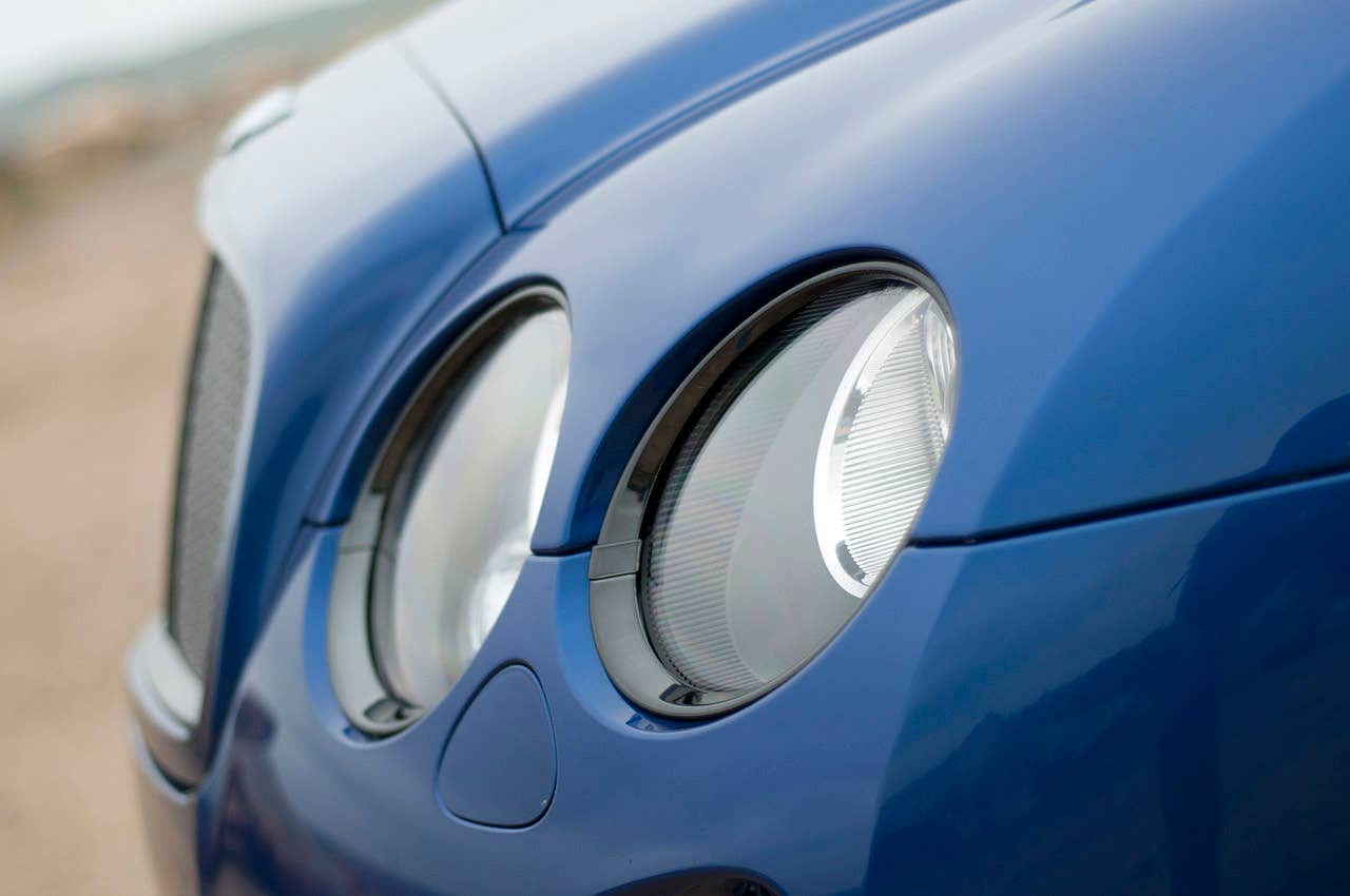 2012 Bentley Continental Supersports Convertible headlights