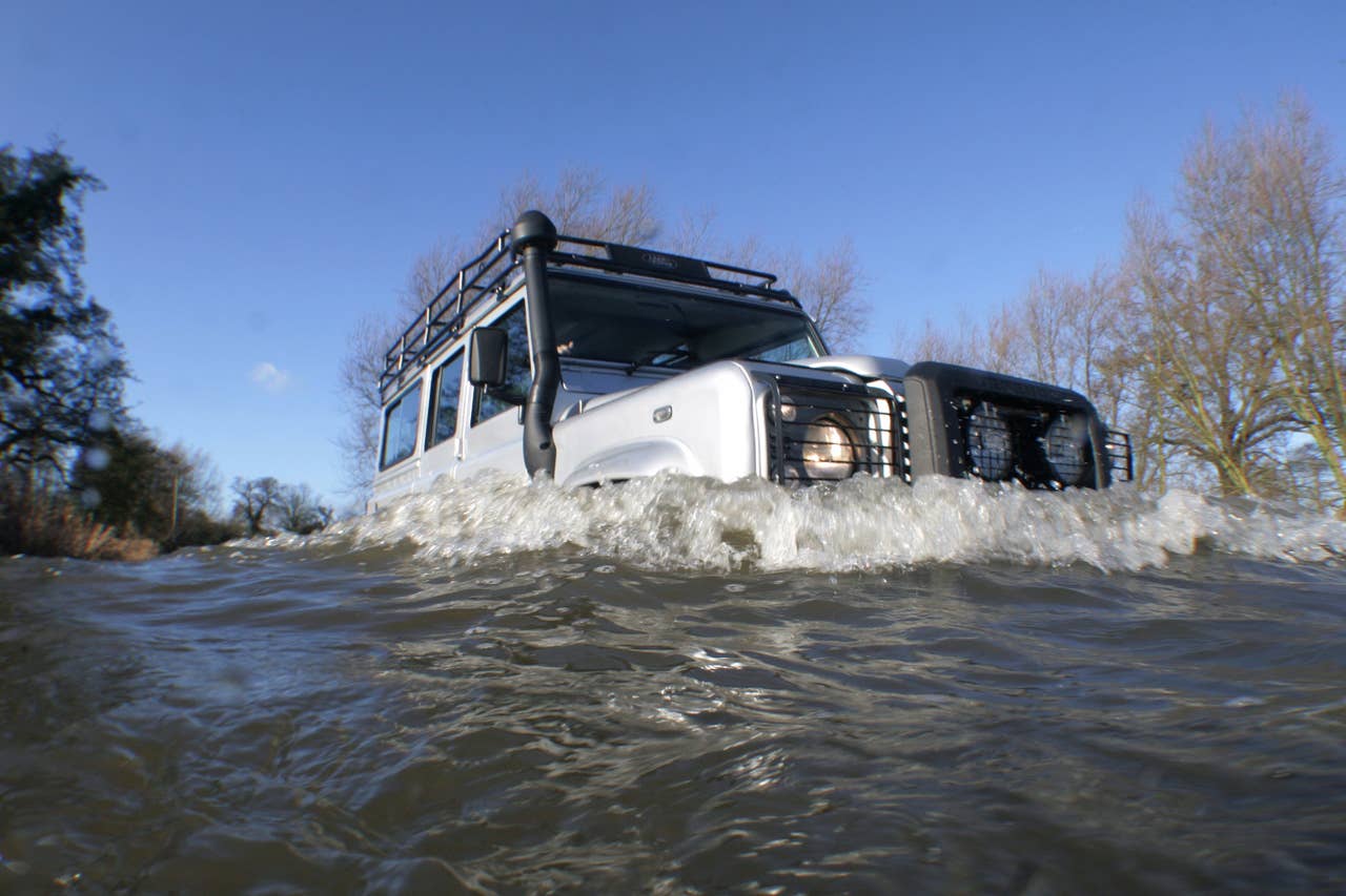 Land Rover Defender