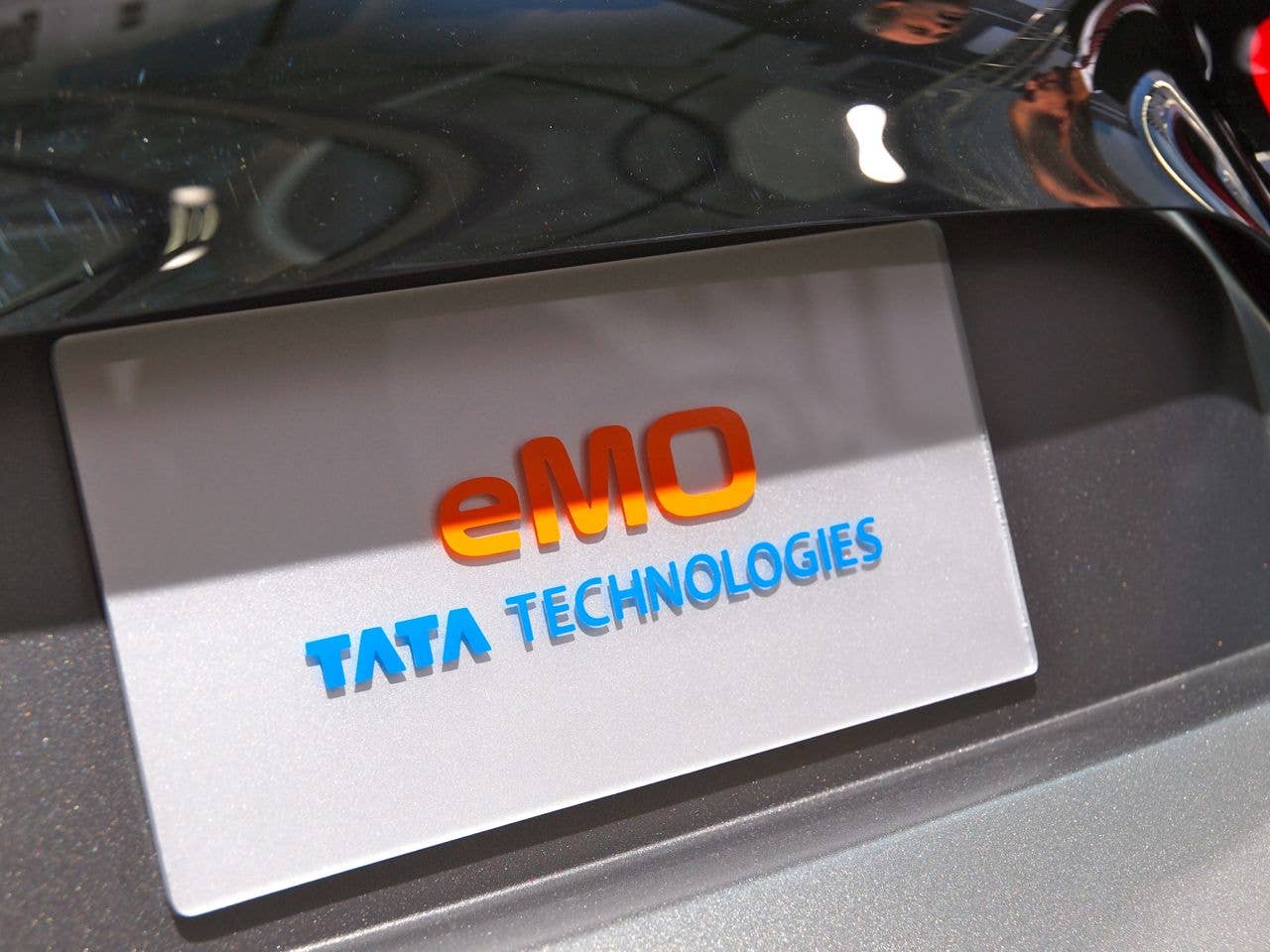 Tata eMO