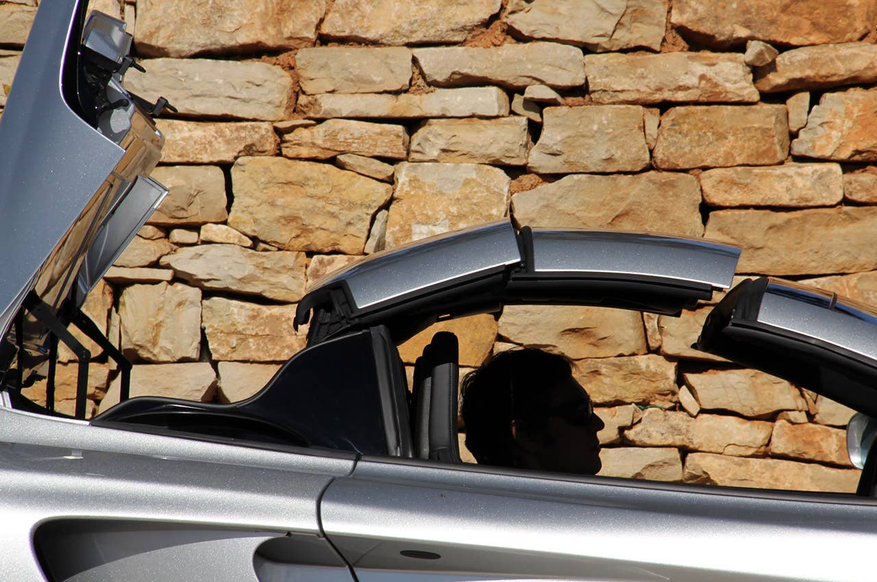 2013 McLaren MP4-12C Spider roof