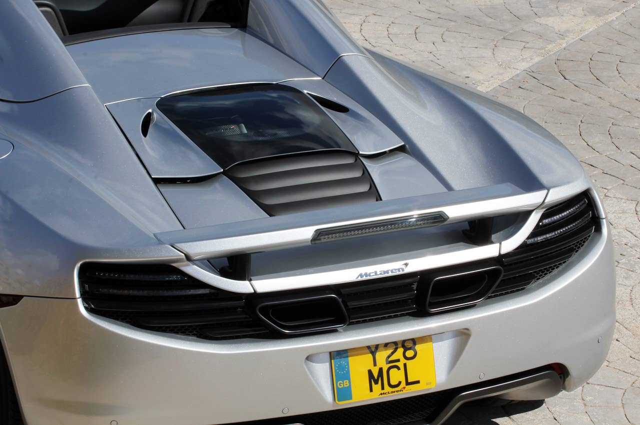 2013 McLaren MP4-12C Spider engine cover