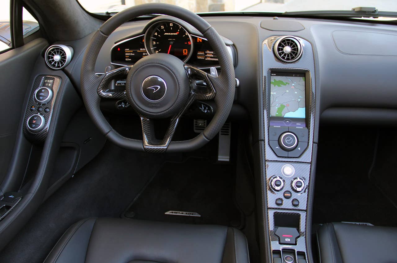 2013 McLaren MP4-12C Spider interior