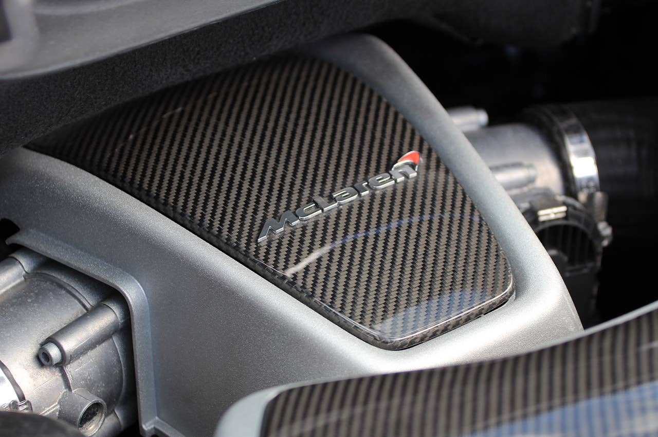 2013 McLaren MP4-12C Spider engine detail