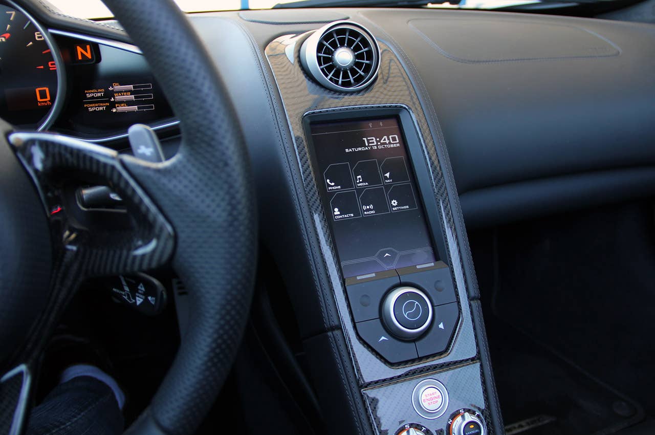 2013 McLaren MP4-12C Spider instrument panel