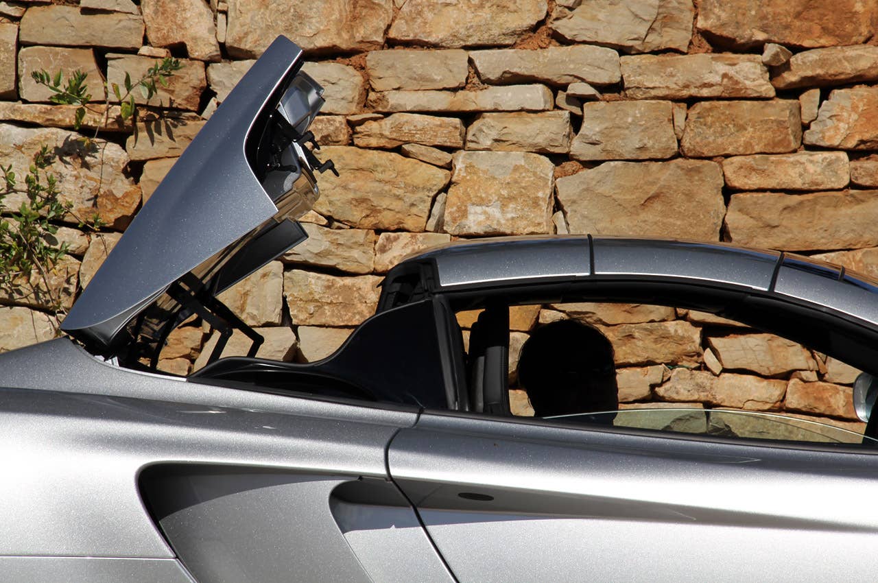 2013 McLaren MP4-12C Spider roof
