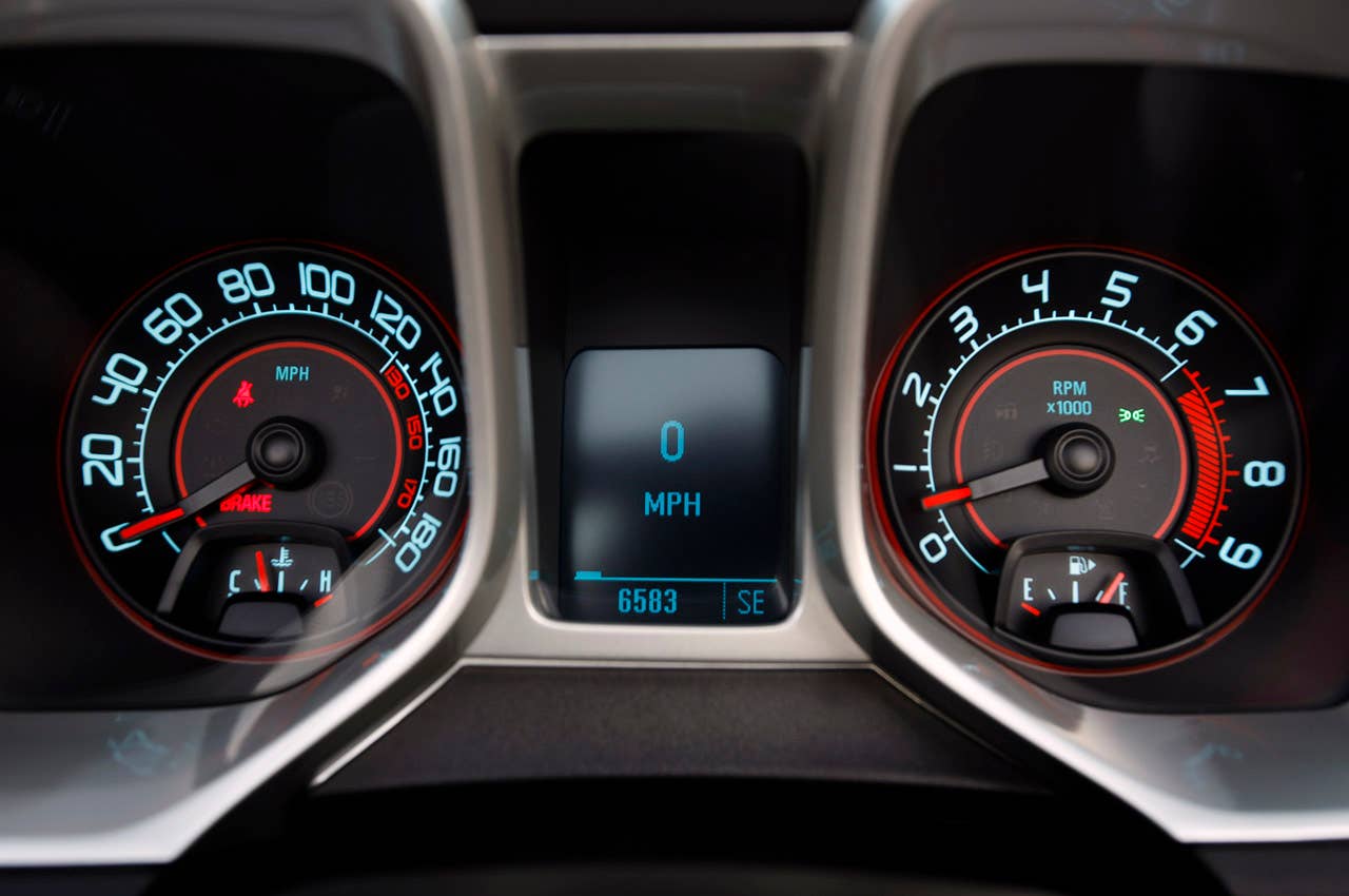 2011 Chevrolet Camaro SS Convertible gauges