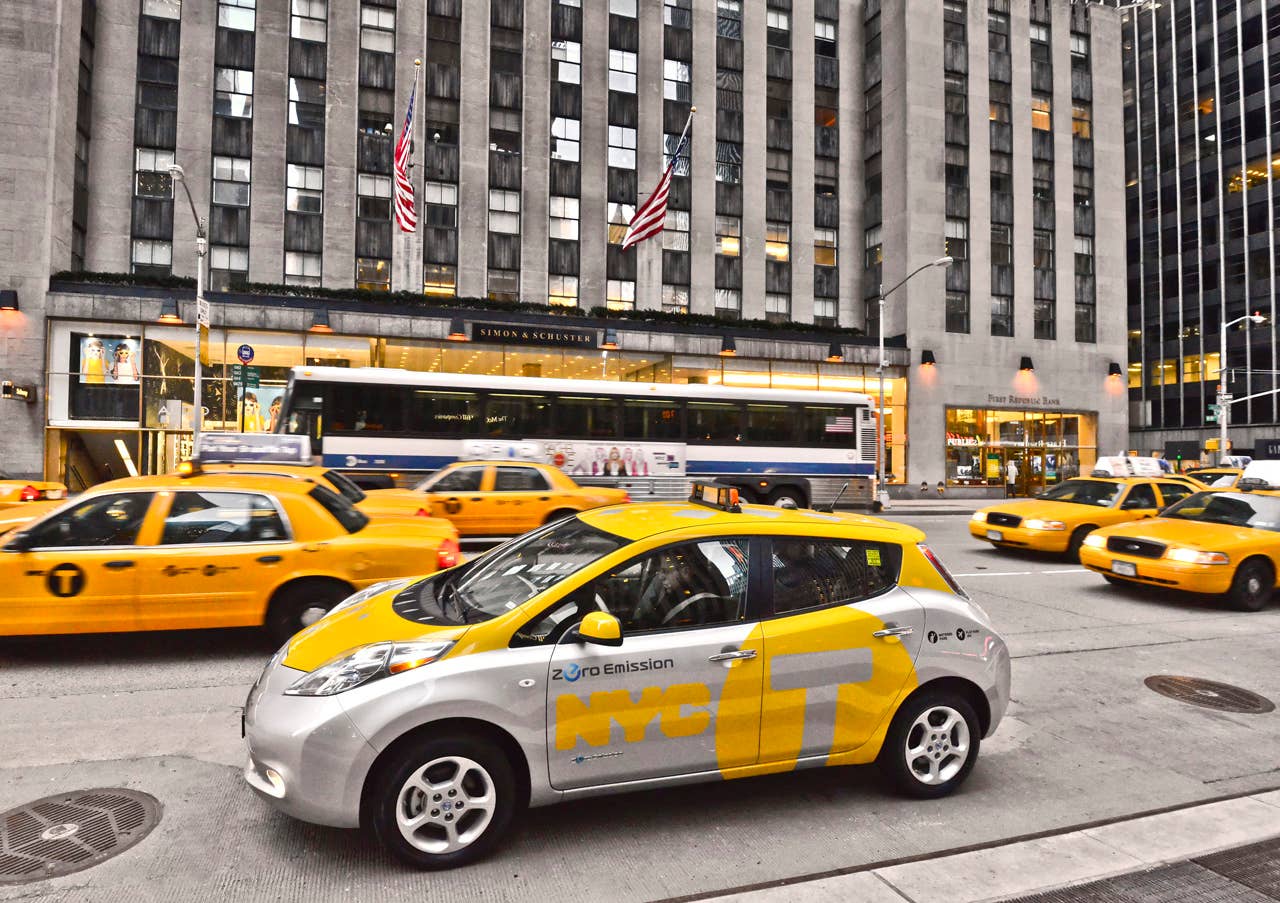 New York (Apr. 22, 2013) - To celebrate Earth Day, Nissan and New York City Mayor Michael Bloomberg today launched a new electric vehicle taxi pilot with the world's best-selling electric car, Nissan LEAF. This pilot program, which puts six LEAF taxis into service beginning this spring, will help Nissan, the city, the taxi industry and the public understand how zero emission vehicles can be integrated into future taxi fleets.