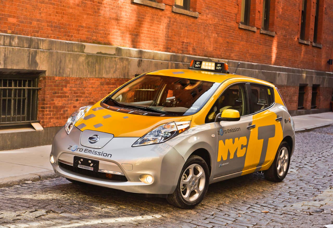 New York (Apr. 22, 2013) - To celebrate Earth Day, Nissan and New York City Mayor Michael Bloomberg today launched a new electric vehicle taxi pilot with the world's best-selling electric car, Nissan LEAF. This pilot program, which puts six LEAF taxis into service beginning this spring, will help Nissan, the city, the taxi industry and the public understand how zero emission vehicles can be integrated into future taxi fleets.