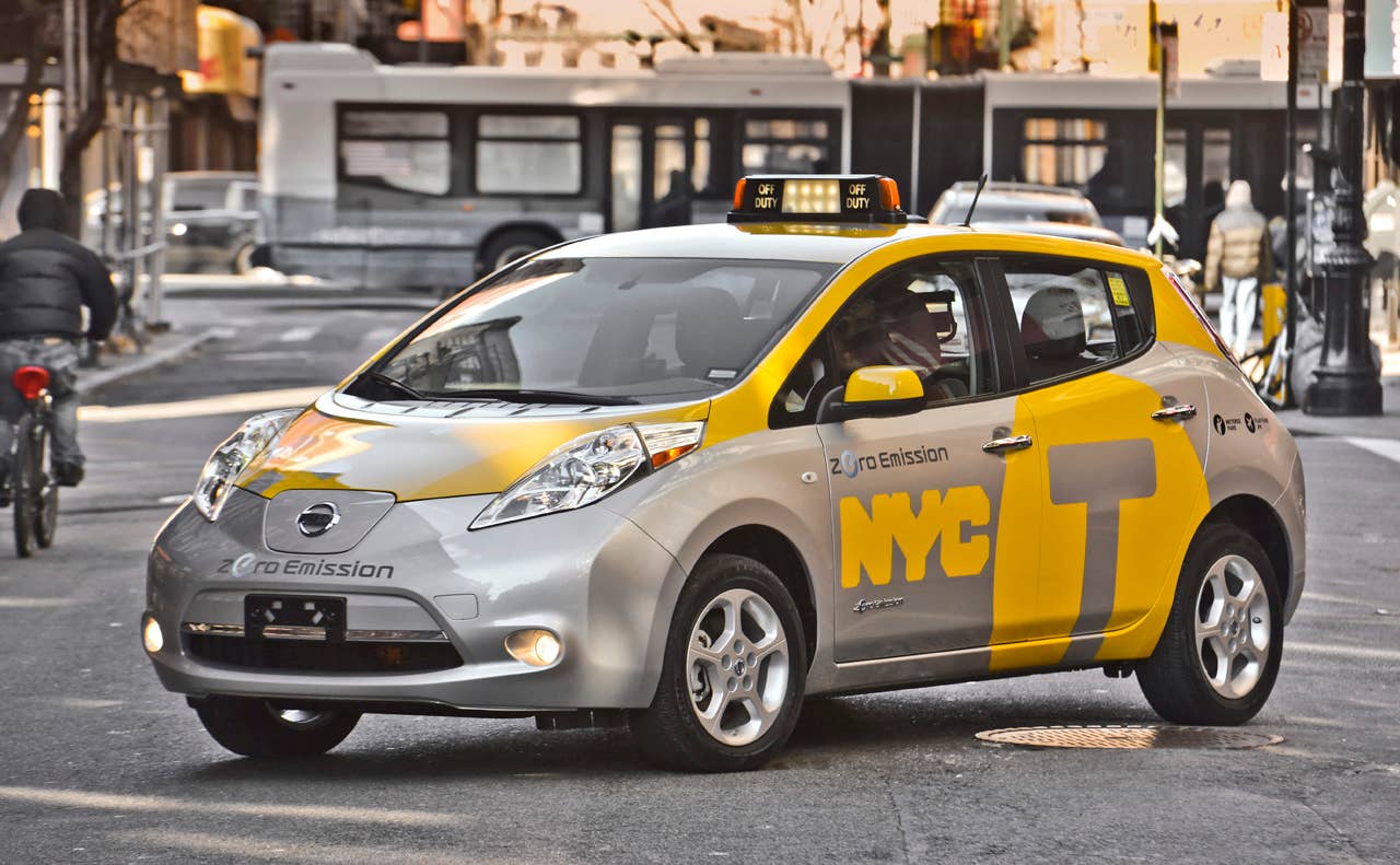New York (Apr. 22, 2013) - To celebrate Earth Day, Nissan and New York City Mayor Michael Bloomberg today launched a new electric vehicle taxi pilot with the world's best-selling electric car, Nissan LEAF. This pilot program, which puts six LEAF taxis into service beginning this spring, will help Nissan, the city, the taxi industry and the public understand how zero emission vehicles can be integrated into future taxi fleets.