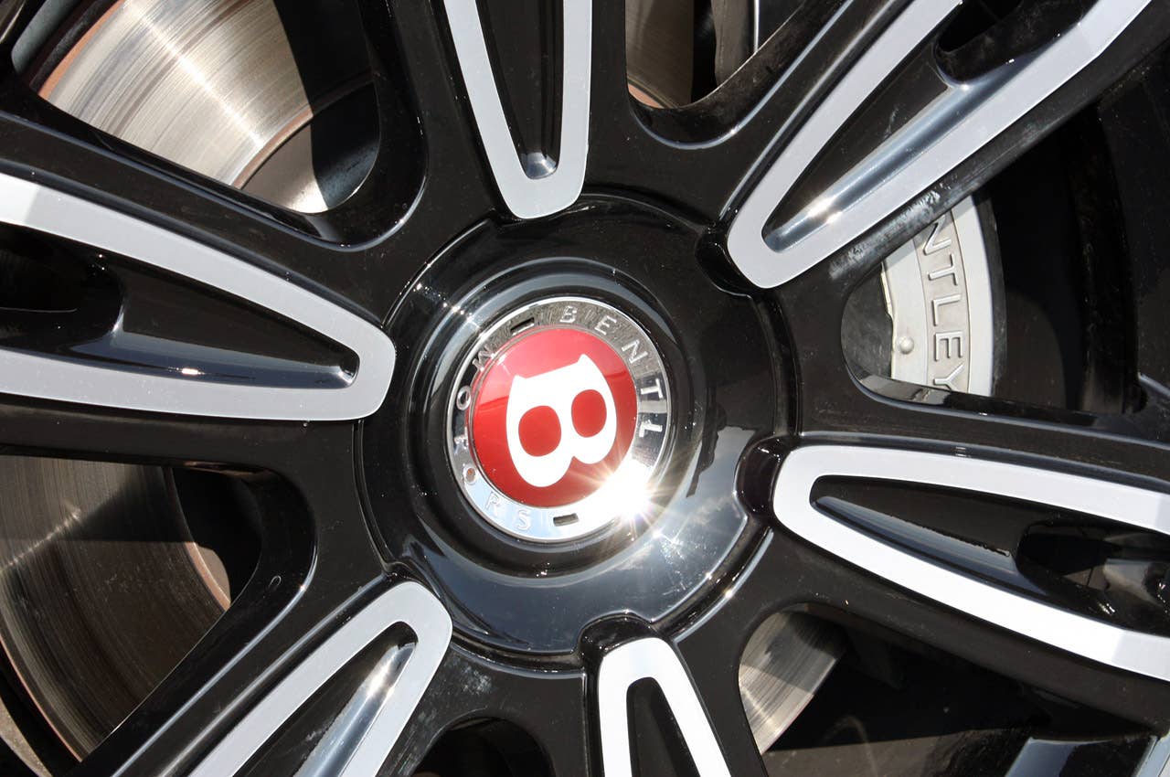 2013 Bentley Continental GT V8 wheel detail