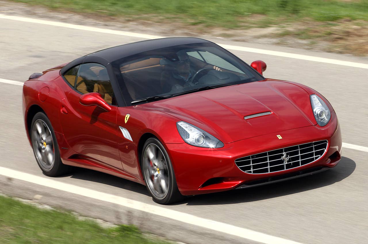 2013 Ferrari California driving