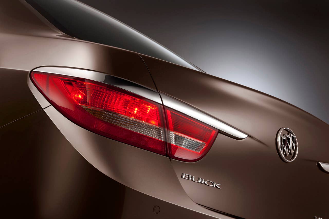 2012 Buick Verano taillamp
