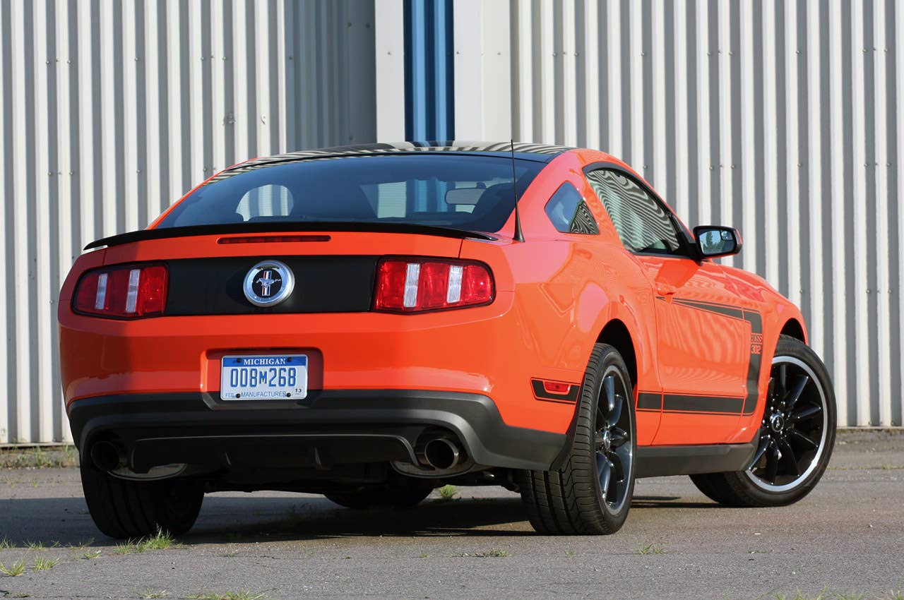 2012 Ford Mustang Boss 302 rear 3/4 view