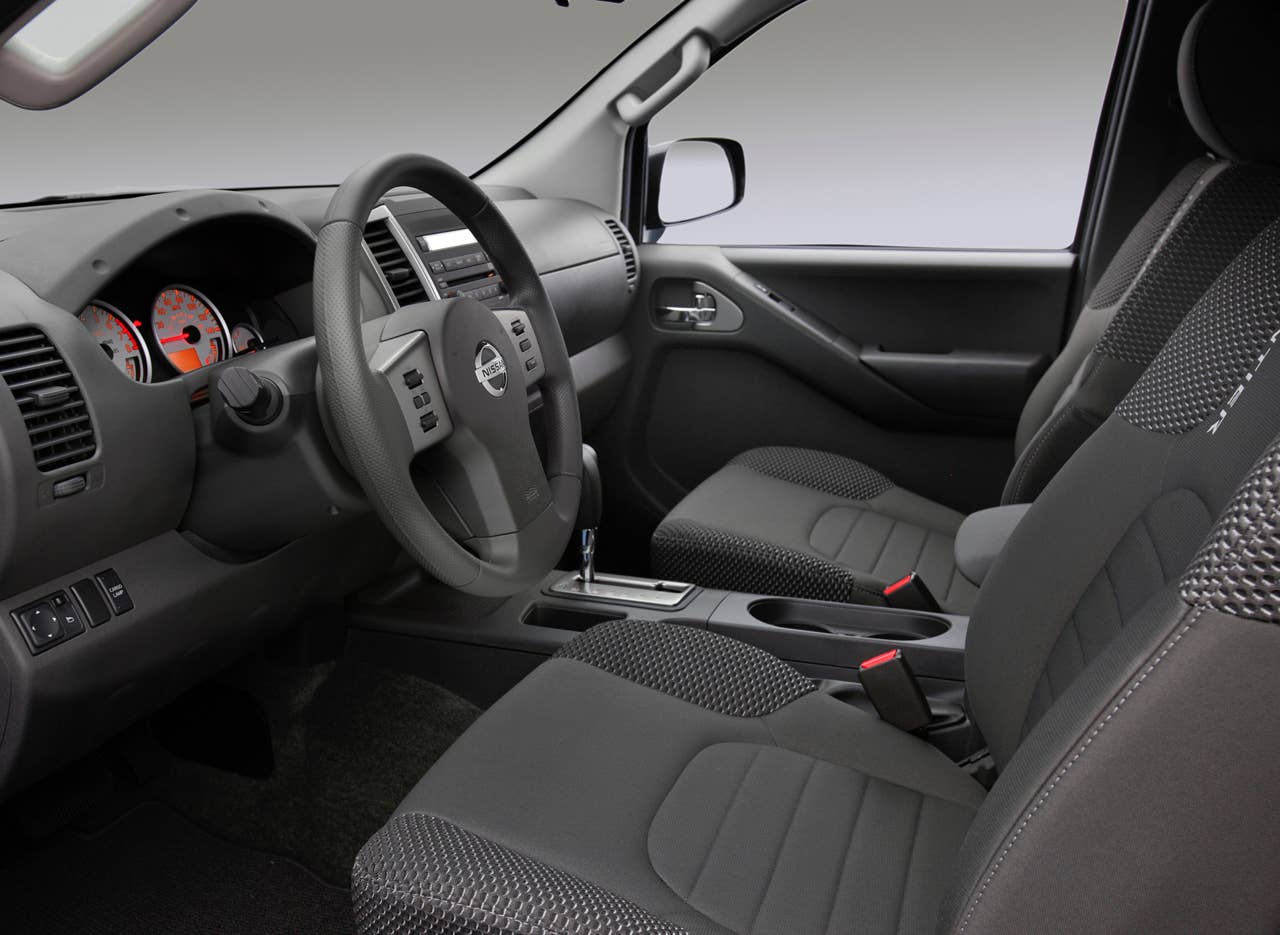 2012 Nissan Frontier interior