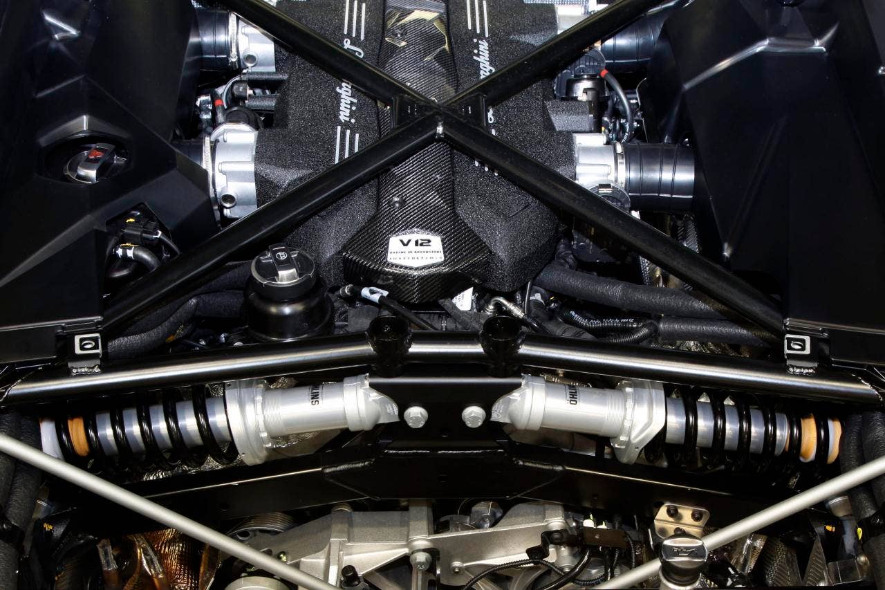 Lamborghini Aventador suspension