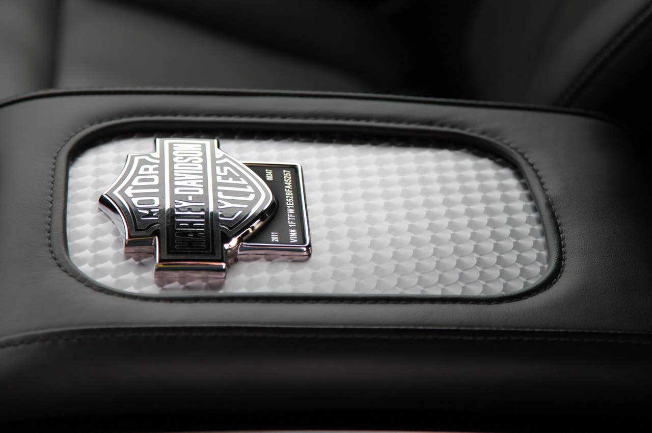 2011 Ford F-150 Harley-Davidson arm rest