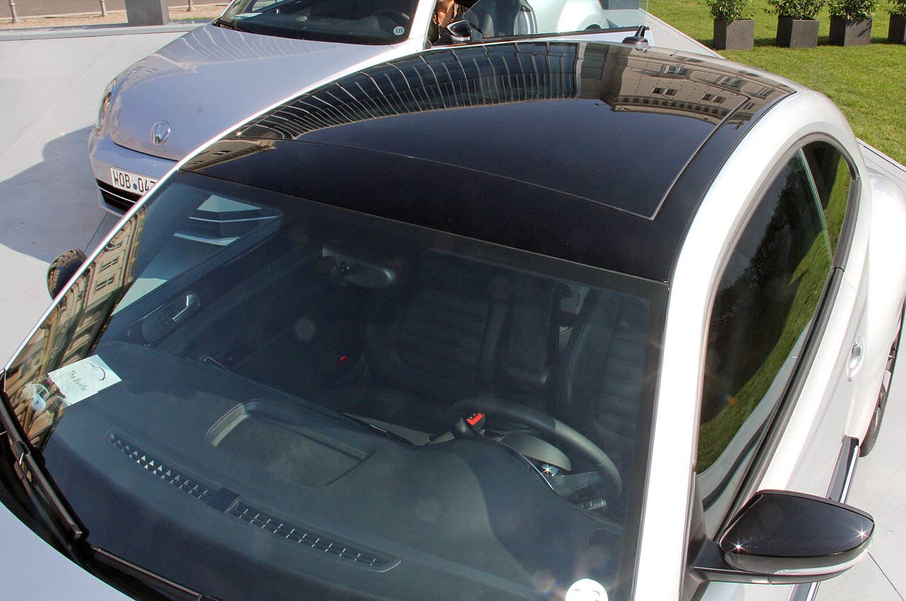 2012 Volkswagen Beetle Turbo roof