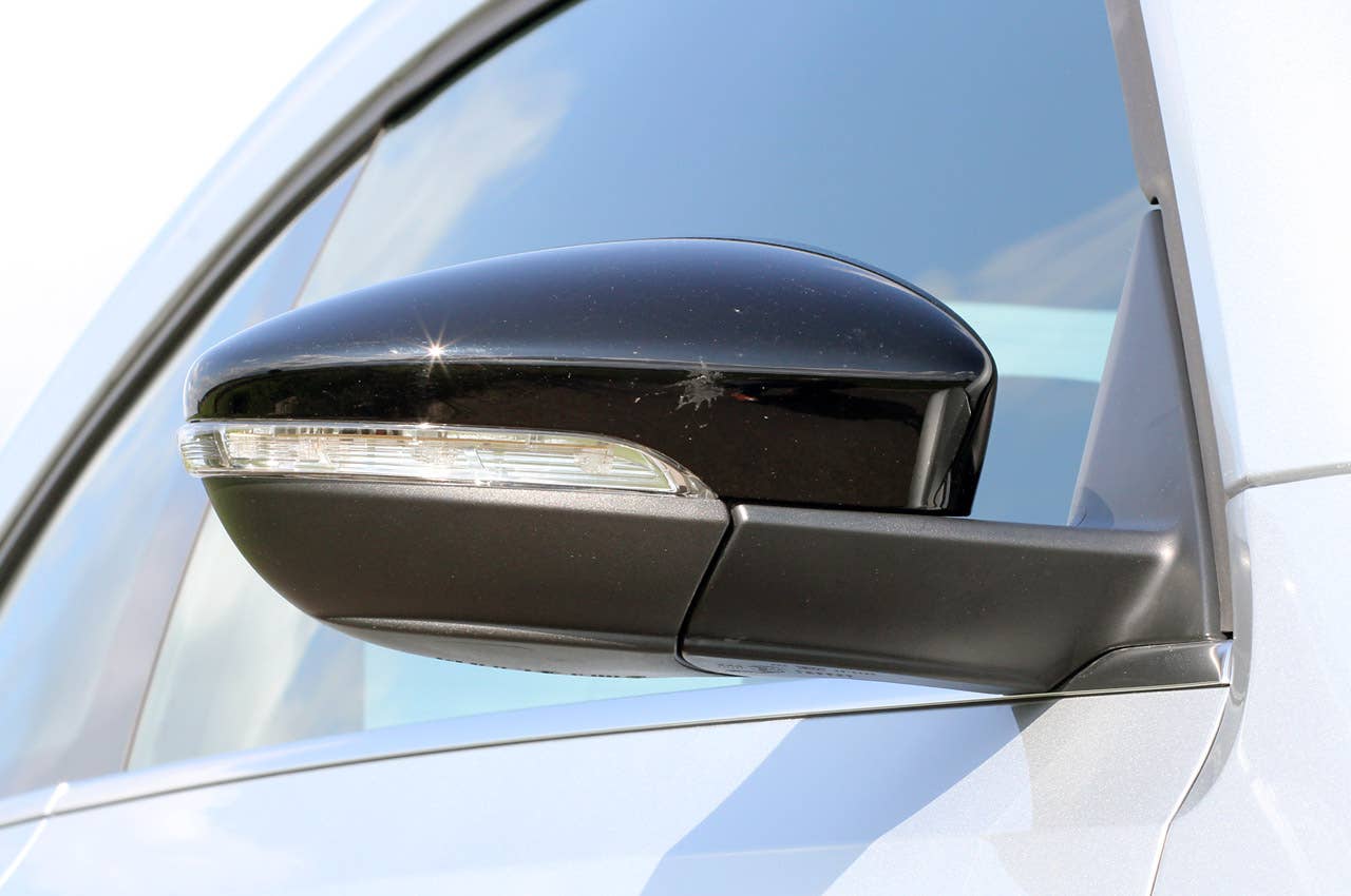 2012 Volkswagen Beetle Turbo side mirror