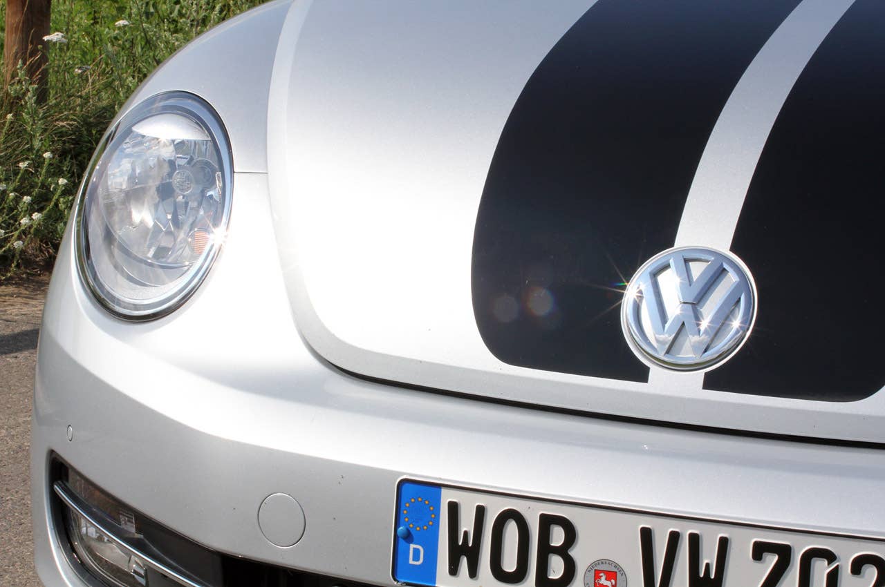 2012 Volkswagen Beetle Turbo front detail