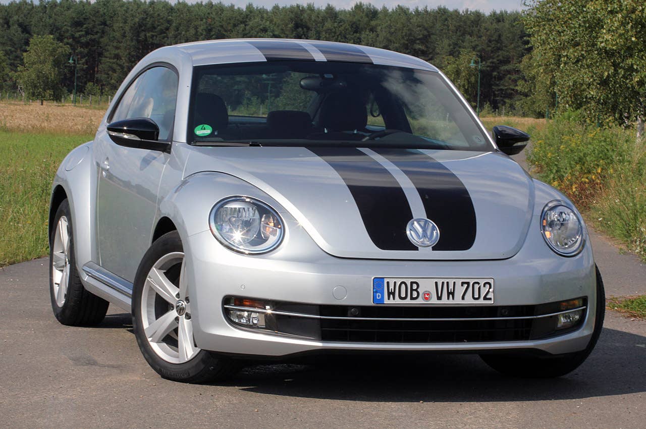 2012 Volkswagen Beetle Turbo front 3/4 view