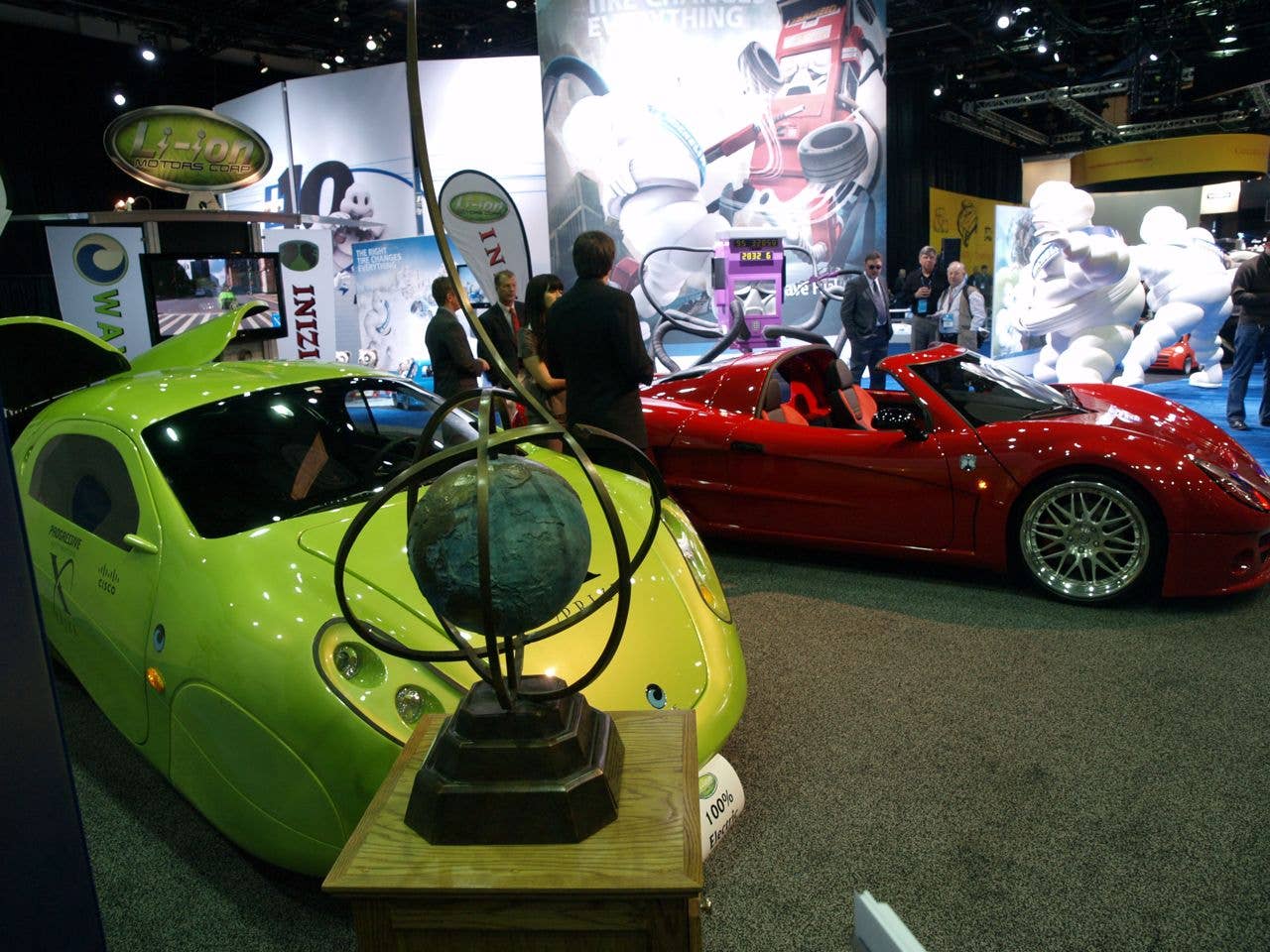 Li-Ion Motors Wave II and Inizio: Detroit 2011