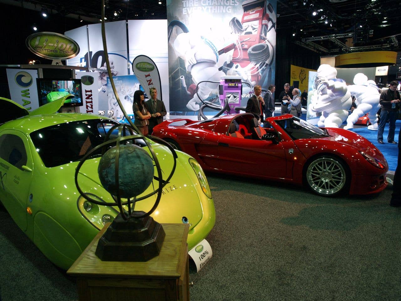 Li-Ion Motors Wave II and Inizio: Detroit 2011