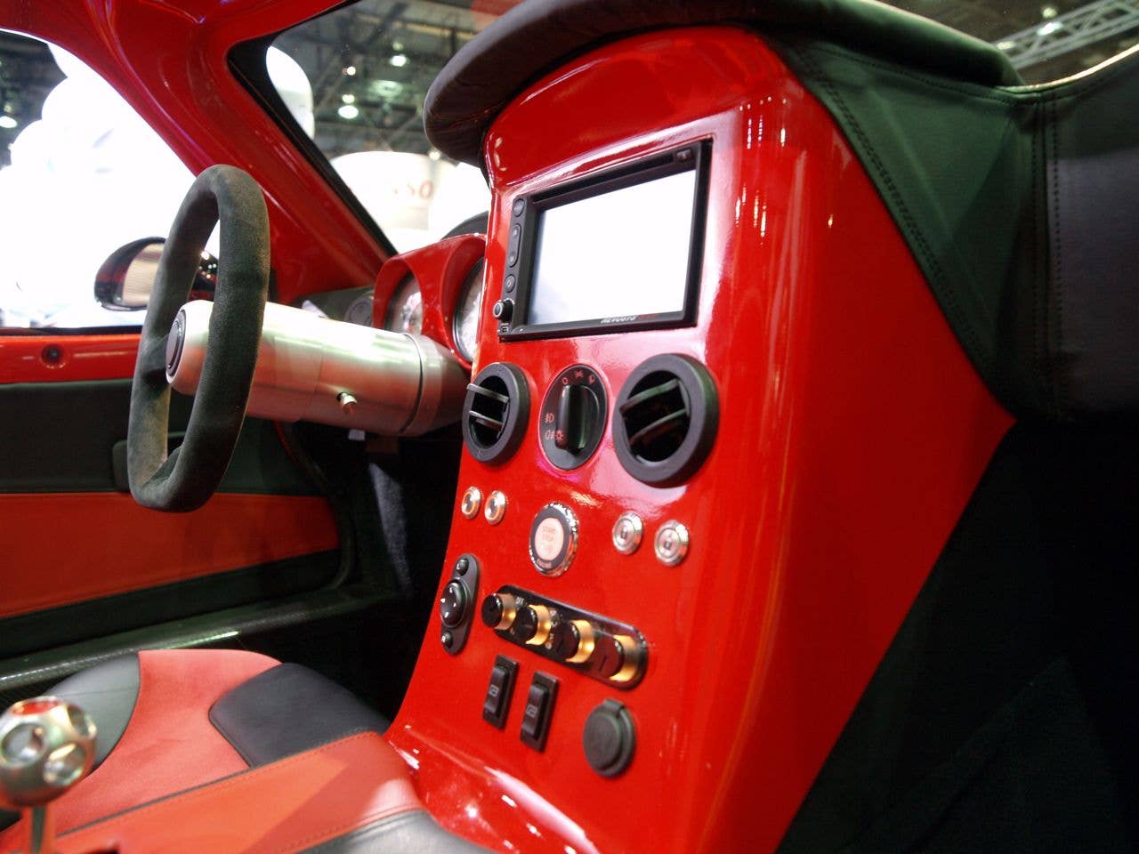 Li-Ion Motors Wave II and Inizio: Detroit 2011