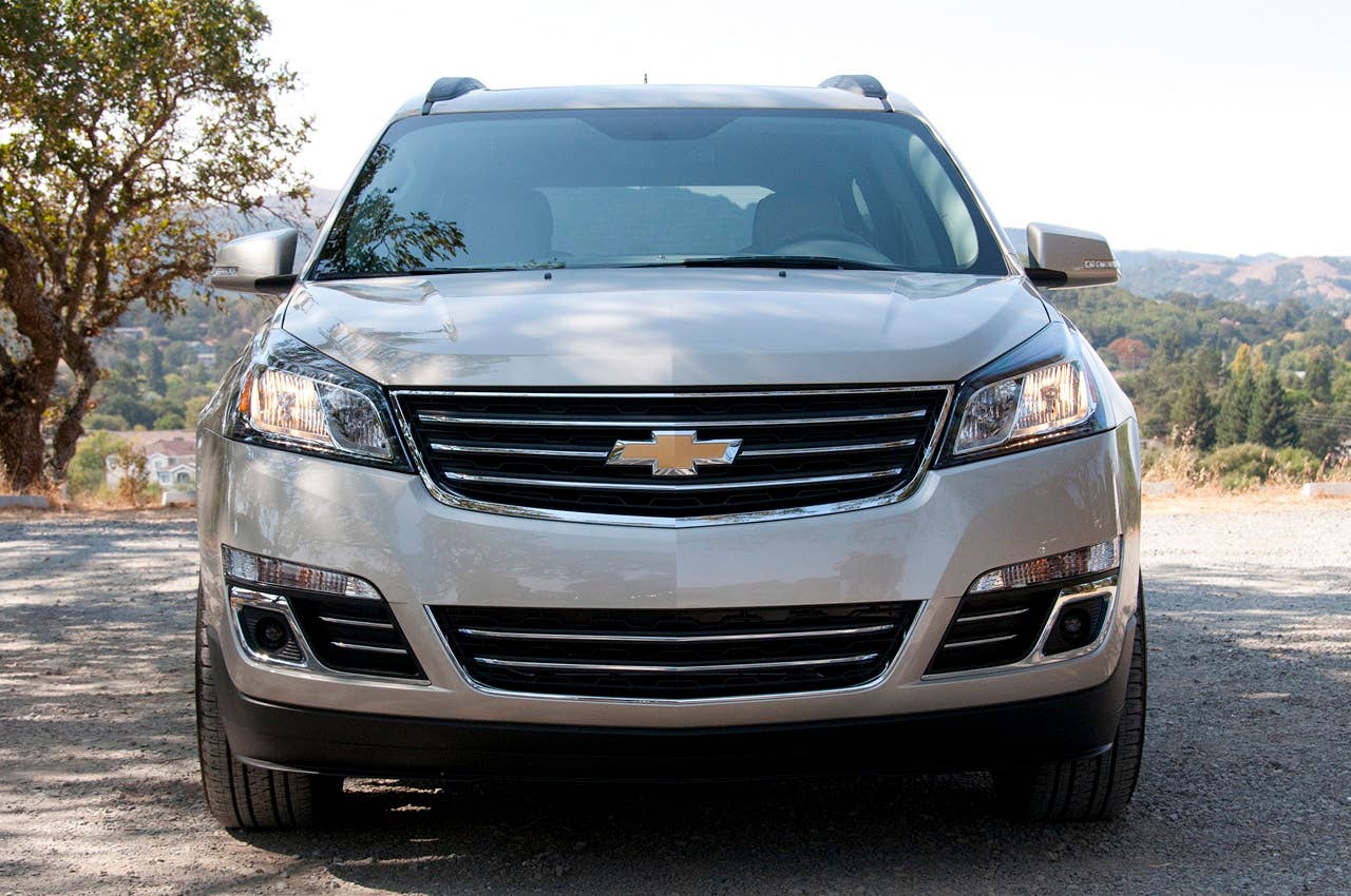 2013 Chevrolet Traverse front view