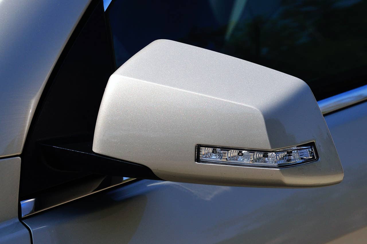 2013 Chevrolet Traverse side mirror