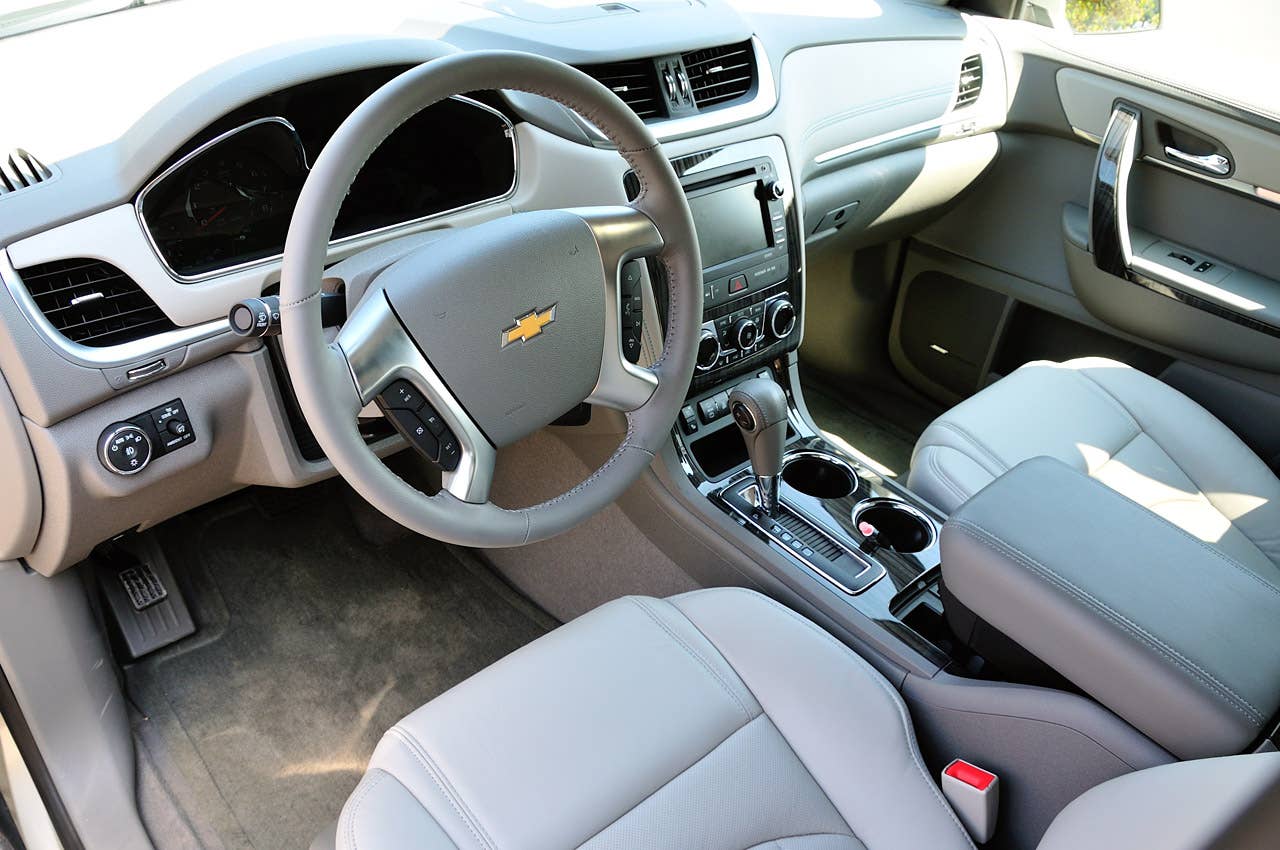 2013 Chevrolet Traverse interior
