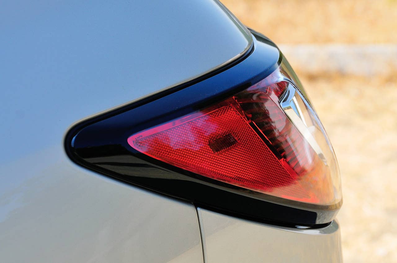 2013 Chevrolet Traverse taillight
