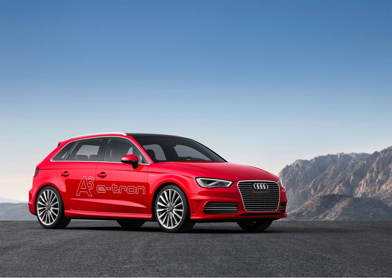 Audi A3 e-tron front 3/4