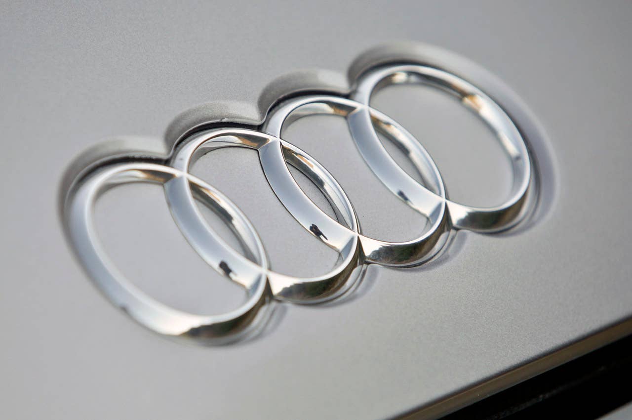 2014 Audi e-tron Spyder logo